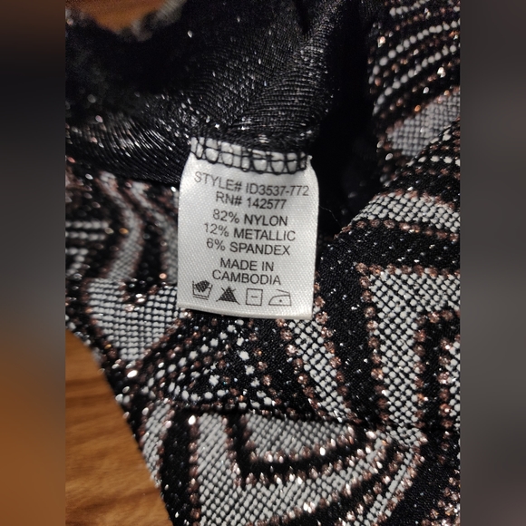 Iris Sparkly Diamond Geometric Bodycon Open Back Metallic Black Dress Size S - Picture 4 of 4